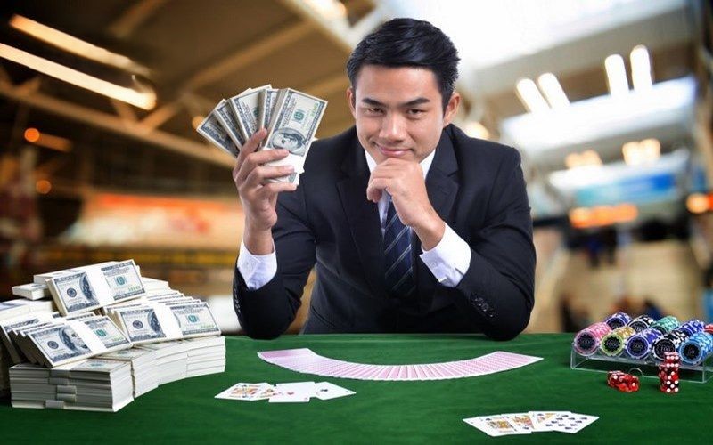 Số tiền nhận được khi tới trắng tiến lên